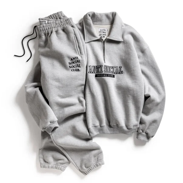 EMBROIDERED SWEATS - Image 3